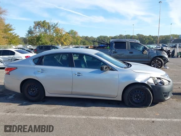 ✅ 2014 Nissan Altima S • VIN: 1N4AL3AP5EC411561 • Лот: 43364771. Опубликован ранее на IAAI с пробегом 162 688 миль. Бесплатный доступ к архиву аукционных продаж из США и подробный отчёт об истории автомобиля на DreamBid. Изображение 13.