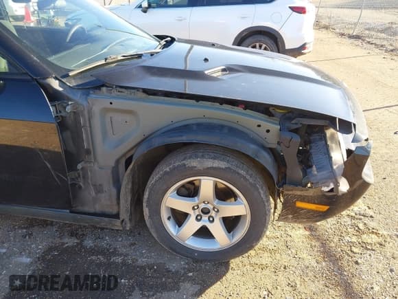 ✅ 2009 Dodge Challenger SE • VIN: 2B3LJ44V29H535946 • Lot: 41578134. Wystawiony na IAAI z przebiegiem 226 865 mil. Bezpłatny archiwum sprzedaży aukcyjnych z USA i szczegółowy raport historii pojazdu na DreamBid. Zdjęcie 6.