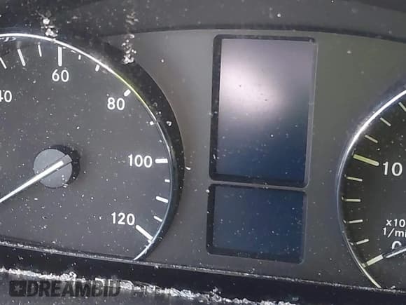 ✅ 2010 Mercedes-Benz Sprinter Cargo • VIN: WD3PE7CC9A5462487 • Lot: 42757241. Wystawiony na IAAI z przebiegiem Nie podano. Bezpłatny archiwum sprzedaży aukcyjnych z USA i szczegółowy raport historii pojazdu na DreamBid. Zdjęcie 16.