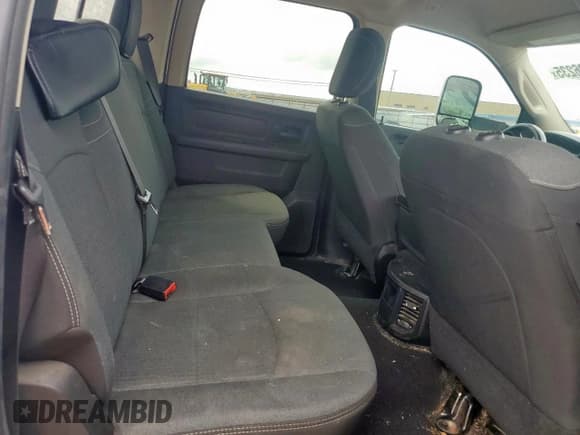 ✅ 2020 Ram 2500 Tradesman • VIN: 3C6UR5HLXLG250095 • Lot: 54926235. Listed on Copart with 197,992 mi. Free auction sales archive from the USA and detailed vehicle history report at DreamBid. Image 10.