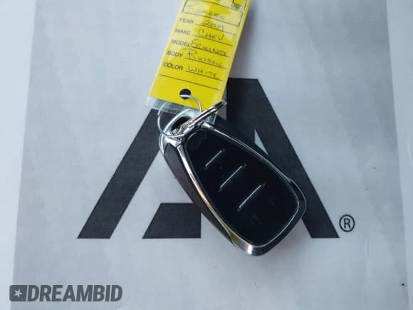 ✅ 2019 Chevrolet Equinox LT • VIN: 2GNAXKEV3K6138147 • Lot: 43639906. Listed on IAAI with 124,421 mi. Free auction sales archive from the USA and detailed vehicle history report at DreamBid. Image 11.