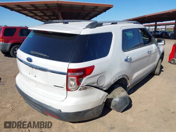 ✅ 2014 Ford Explorer XLT • VIN: 1FM5K7D89EGC36293 • Lot: 43335373. Wystawiony na IAAI z przebiegiem 151 257 mil. Bezpłatny archiwum sprzedaży aukcyjnych z USA i szczegółowy raport historii pojazdu na DreamBid. Zdjęcie 4.