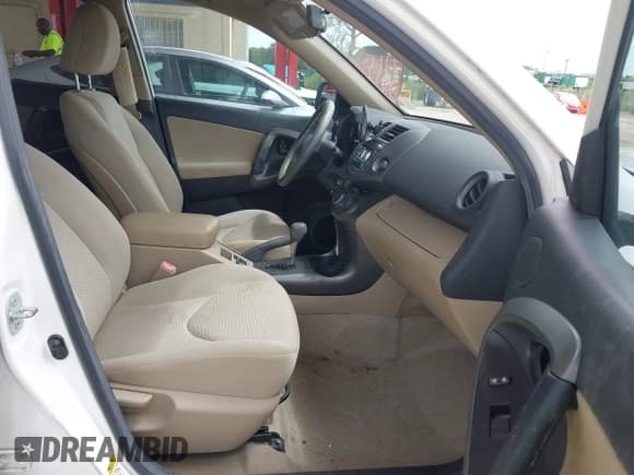 ✅ 2011 Toyota RAV4 • VIN: 2T3ZF4DV6BW103828 • Lot: 43261327. Listed on IAAI with 106,571 mi. Free auction sales archive from the USA and detailed vehicle history report at DreamBid. Image 5.