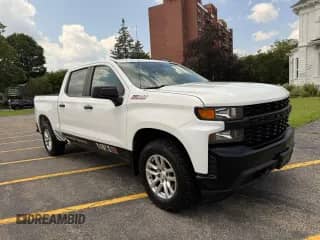2020 Chevrolet Silverado 1500 Work Truck z VIN 3GCPYAEHXLG319143, wystawiony jako Copart lot #70029195 z przebiegiem 252 318 mil mil oraz Czysty tytuł • Clean title. Historia ofert i sprzedaży dostępna na DreamBid. Obrazek 1.