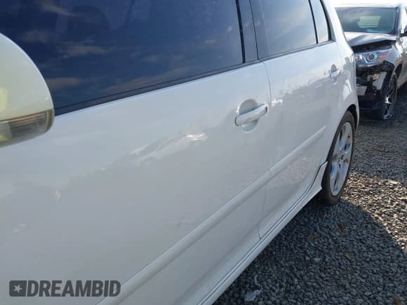 ✅ 2008 Volkswagen Golf GTI • VIN: WVWHV71K58W293609 • Lot: 43242583. Listed on IAAI with 223,759 mi. Free auction sales archive from the USA and detailed vehicle history report at DreamBid. Image 19.