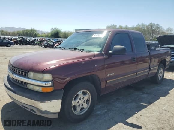 ✅ 2002 Chevrolet Silverado 1500 • VIN: 2GCEC19V421190538 • Lot: 64026395. Wystawiony na Copart z przebiegiem 213 051 mil. Bezpłatny archiwum sprzedaży aukcyjnych z USA i szczegółowy raport historii pojazdu na DreamBid. Zdjęcie 1.