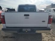 ✅ 2003 Ford Ranger XL • VIN: 1FTYR10D63PA10254 • Lot: 71465575. Wystawiony na Copart z przebiegiem 218 440 mil. Bezpłatny archiwum sprzedaży aukcyjnych z USA i szczegółowy raport historii pojazdu na DreamBid. Zdjęcie 6.