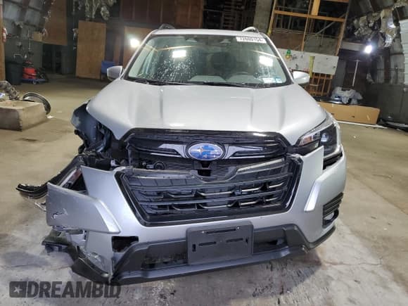 ✅ 2023 Subaru Forester Premium • VIN: JF2SKADC0PH492118 • Lot: 85335035. Listed on Copart with 1,427 mi. Free auction sales archive from the USA and detailed vehicle history report at DreamBid. Image 5.