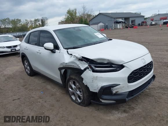 ✅ 2024 Honda HR-V LX • VIN: 3CZRZ2H3XRM716545 • Lot: 43395611. Listed on IAAI with 12,073 mi. Free auction sales archive from the USA and detailed vehicle history report at DreamBid. Image 1.