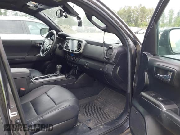 ✅ 2021 Toyota Tacoma SR5 • VIN: 3TMDZ5BN1MM119711 • Lot: 42479038. Wystawiony na IAAI z przebiegiem 64 779 mil. Bezpłatny archiwum sprzedaży aukcyjnych z USA i szczegółowy raport historii pojazdu na DreamBid. Zdjęcie 5.