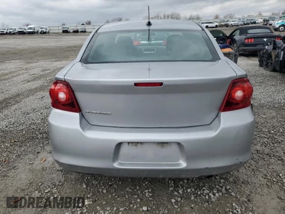 ✅ 2014 Dodge Avenger • VIN: 1C3CDZAB8EN218630 • Lot: 83840364. Wystawiony na Copart z przebiegiem 113 622 mil. Bezpłatny archiwum sprzedaży aukcyjnych z USA i szczegółowy raport historii pojazdu na DreamBid. Zdjęcie 6.