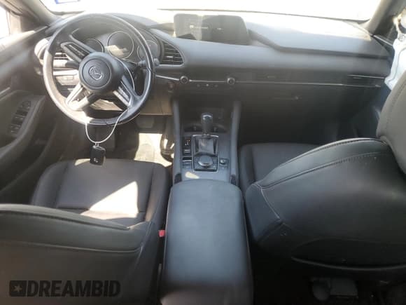 ✅ 2021 Mazda 3 Select • VIN: JM1BPAKL1M1402644 • Lot: 48410295. Listed on Copart with 36,091 mi. Free auction sales archive from the USA and detailed vehicle history report at DreamBid. Image 8.