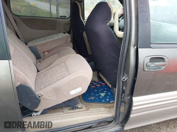 ✅ 1998 Pontiac Trans Sport • VIN: 1GMDU03E2WD341474 • Lot: 42040210. Wystawiony na IAAI z przebiegiem 137 578 mil. Bezpłatny archiwum sprzedaży aukcyjnych z USA i szczegółowy raport historii pojazdu na DreamBid. Zdjęcie 8.