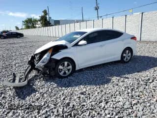 ✅ 2013 Hyundai Elantra GLS • VIN: 5NPDH4AEXDH307115 • Lot: 89902665. Wystawiony na Copart z przebiegiem 93 250 mil mil. Skorzystaj z bezpłatnego archiwum sprzedaży aukcyjnych z USA i zobacz szczegółowy raport historii pojazdu na DreamBid. Zdjęcie 1.