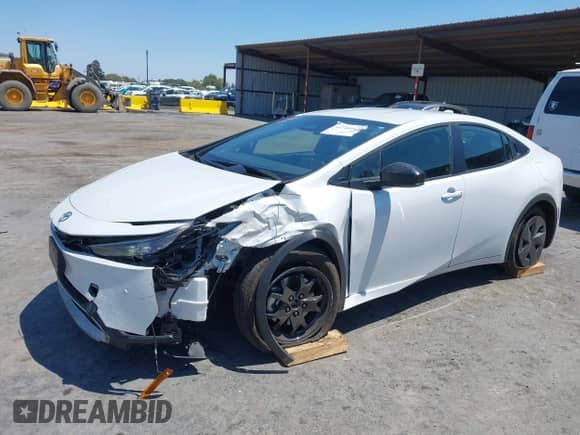 2025 Toyota Prius SE с VIN JTDACACU5S3041872, выставлен на аукционе IAAI как лот 42746943 с пробегом 6 615 миль миль и . История ставок и продаж доступна на DreamBid. Изображение 6.