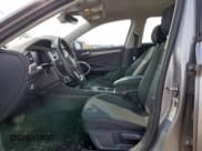 ✅ 2022 Volkswagen Jetta S • VIN: 3VWCM7BU4NM011448 • Lot: 81603025. Wystawiony na Copart z przebiegiem 106 560 mil. Bezpłatny archiwum sprzedaży aukcyjnych z USA i szczegółowy raport historii pojazdu na DreamBid. Zdjęcie 7.