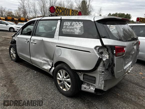 ✅ 2016 Kia Sedona L • VIN: KNDMA5C13G6104800 • Lot: 91915135. Wystawiony na Copart z przebiegiem Nie podano. Bezpłatny archiwum sprzedaży aukcyjnych z USA i szczegółowy raport historii pojazdu na DreamBid. Zdjęcie 3.