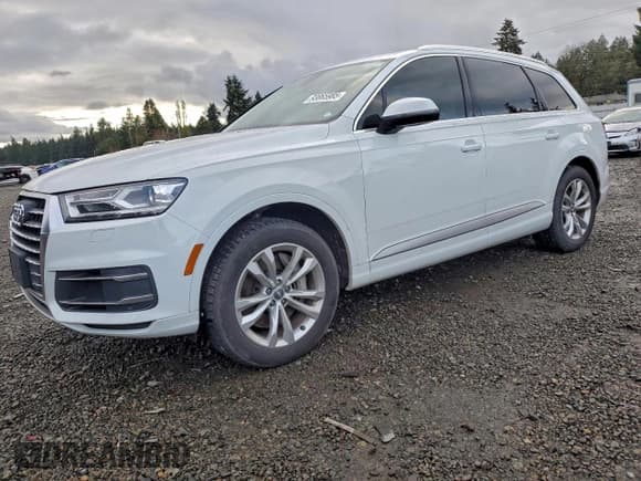 ✅ 2017 Audi Q7 Premium • VIN: WA1AHAF78HD038727 • Lot: 93865985. Listed on Copart with 68,980 mi. Free auction sales archive from the USA and detailed vehicle history report at DreamBid. Image 1.