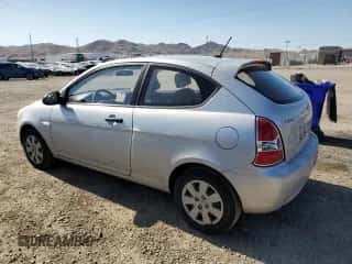 2008 Hyundai Accent GS z VIN KMHCM36C88U076196, wystawiony jako Copart lot #52713914 z przebiegiem 140 434 mil mil oraz Szkoda całkowita • Salvage title. Historia ofert i sprzedaży dostępna na DreamBid. Obrazek 2.