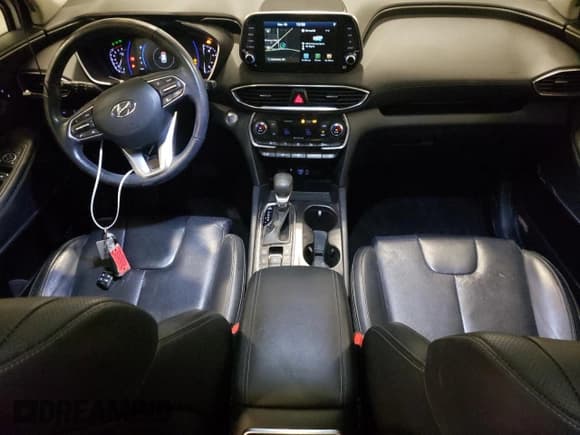 ✅ 2019 Hyundai Santa Fe Ultimate • VIN: 5NMS5CAD6KH003047 • Lot: 82011663. Wystawiony na Copart z przebiegiem 92 967 mil. Bezpłatny archiwum sprzedaży aukcyjnych z USA i szczegółowy raport historii pojazdu na DreamBid. Zdjęcie 8.