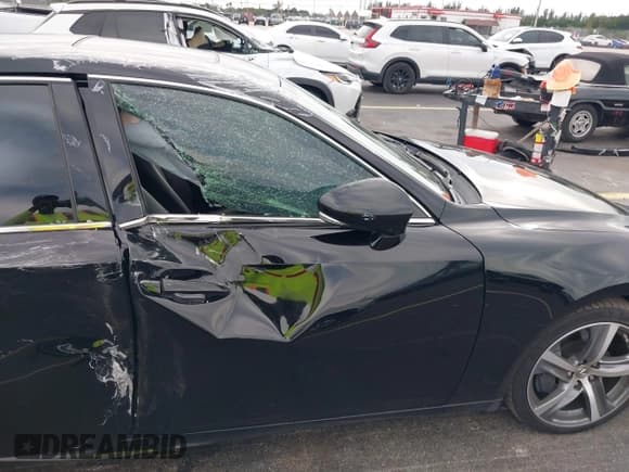 ✅ 2020 Lexus IS 300 • VIN: JTHDA1D28L5107464 • Lot: 43616947. Listed on IAAI with 58,354 mi. Free auction sales archive from the USA and detailed vehicle history report at DreamBid. Image 5.