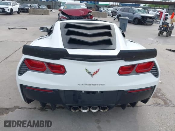 ✅ 2016 Chevrolet Corvette Z51 3LT • VIN: 1G1YM2D79G5105989 • Lot: 42267152. Wystawiony na IAAI z przebiegiem 34 283 mil. Bezpłatny archiwum sprzedaży aukcyjnych z USA i szczegółowy raport historii pojazdu na DreamBid. Zdjęcie 16.
