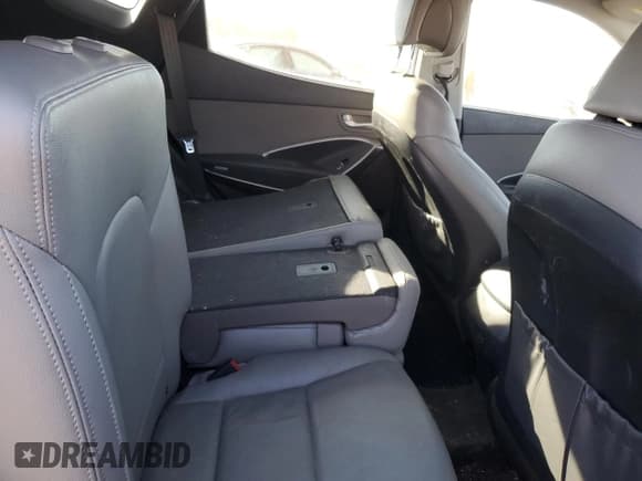 ✅ 2017 Hyundai Santa Fe 2.4L • VIN: 5XYZUDLB4HG390672 • Лот: 41134644. Опубликован ранее на Copart с пробегом Не указан. Бесплатный доступ к архиву аукционных продаж из США и подробный отчёт об истории автомобиля на DreamBid. Изображение 10.