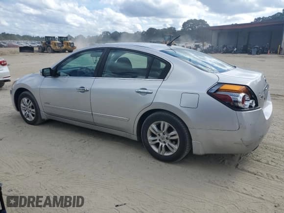 ✅ 2010 Nissan Altima Hybrid • VIN: 1N4CL2AP9AC163568 • Lot: 70488035. Wystawiony na Copart z przebiegiem 192 826 mil. Bezpłatny archiwum sprzedaży aukcyjnych z USA i szczegółowy raport historii pojazdu na DreamBid. Zdjęcie 2.