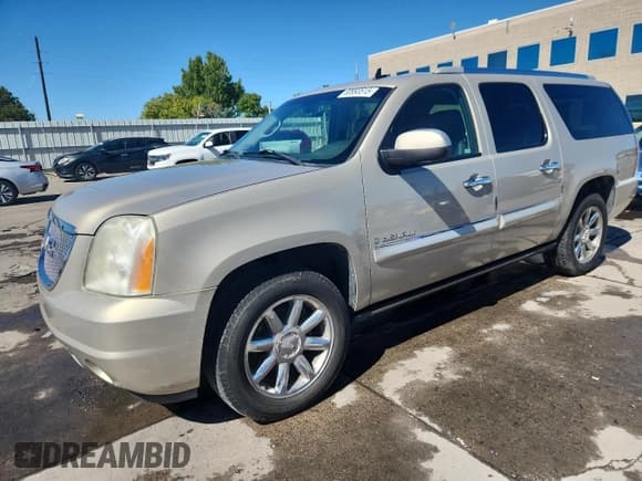 ✅ 2007 GMC Yukon XL • VIN: 1GKFK66827J400297 • Lot: 83993515. Wystawiony na Copart z przebiegiem 228 441 mil. Bezpłatny archiwum sprzedaży aukcyjnych z USA i szczegółowy raport historii pojazdu na DreamBid. Zdjęcie 1.