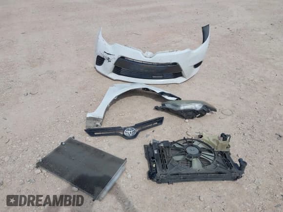 ✅ 2016 Toyota Corolla L • VIN: 5YFBURHE5GP404297 • Lot: 42315416. Listed on IAAI with 131,849 mi. Free auction sales archive from the USA and detailed vehicle history report at DreamBid. Image 12.