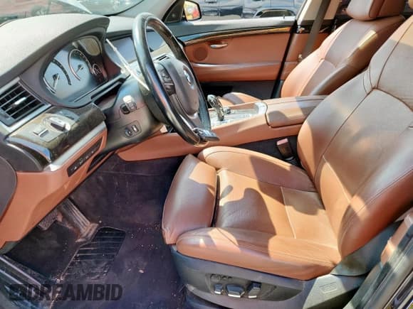 ✅ 2011 BMW 5 Series 535i Gran Turismo xDrive • VIN: WBASP2C55BC338287 • Lot: 81057535. Wystawiony na Copart z przebiegiem 126 818 mil. Bezpłatny archiwum sprzedaży aukcyjnych z USA i szczegółowy raport historii pojazdu na DreamBid. Zdjęcie 7.