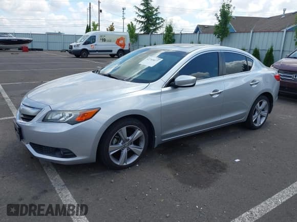 ✅ 2015 Acura ILX Premium • VIN: 19VDE1F51FE010007 • Лот: 42769077. Опубликован ранее на IAAI с пробегом 77 560 миль. Бесплатный доступ к архиву аукционных продаж из США и подробный отчёт об истории автомобиля на DreamBid. Изображение 2.