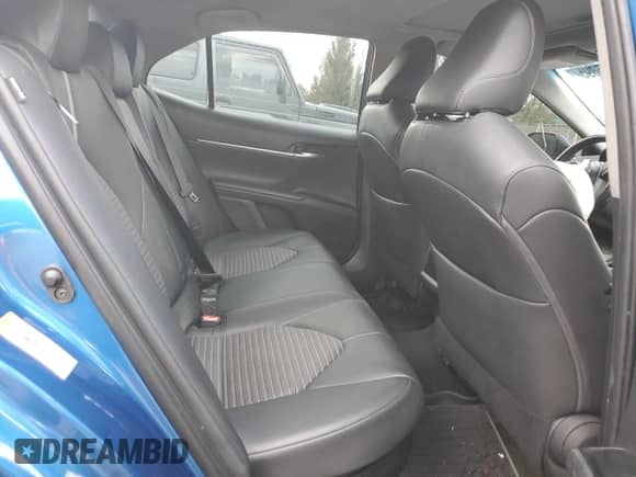 2018 Toyota Camry Hybrid XLE z VIN 4T1B21HK8JU004995, wystawiony jako Copart lot #84915895 z przebiegiem 98 549 mil mil oraz Szkoda całkowita • Salvage title. Historia ofert i sprzedaży dostępna na DreamBid. Obrazek 10.