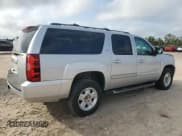 ✅ 2013 Chevrolet Suburban LT • VIN: 1GNSKJE75DR156736 • Lot: 79581474. Wystawiony na Copart z przebiegiem 77 578 mil. Bezpłatny archiwum sprzedaży aukcyjnych z USA i szczegółowy raport historii pojazdu na DreamBid. Zdjęcie 3.