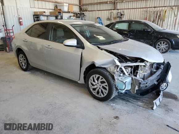 ✅ 2017 Toyota Corolla SE • VIN: 5YFBURHE5HP725659 • Лот: 89499375. Опубликован ранее на Copart с пробегом 43 830 миль. Бесплатный доступ к архиву аукционных продаж из США и подробный отчёт об истории автомобиля на DreamBid. Изображение 4.