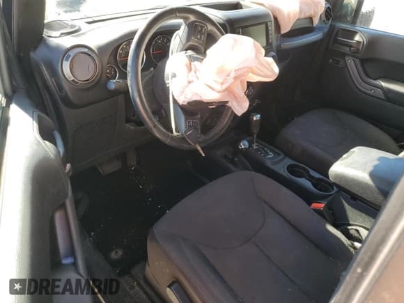 ✅ 2017 Jeep Wrangler Sport • VIN: 1C4AJWAG9HL739670 • Лот: 81122545. Опубликован ранее на Copart с пробегом Не указан. Бесплатный доступ к архиву аукционных продаж из США и подробный отчёт об истории автомобиля на DreamBid. Изображение 8.