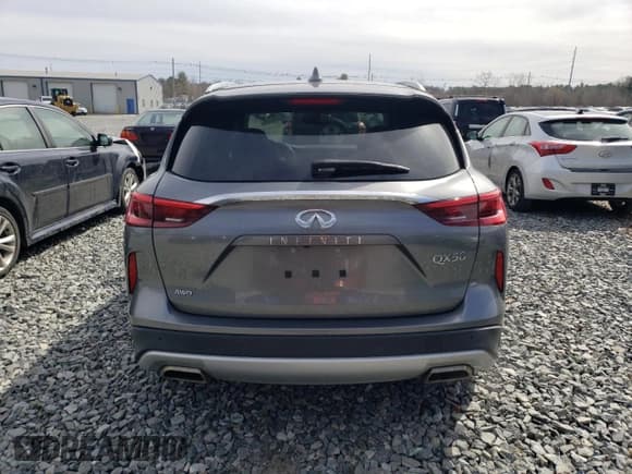 ✅ 2020 Infiniti QX50 Essential • VIN: 3PCAJ5M33LF108704 • Lot: 49284725. Wystawiony na Copart z przebiegiem 45 691 mil. Bezpłatny archiwum sprzedaży aukcyjnych z USA i szczegółowy raport historii pojazdu na DreamBid. Zdjęcie 6.