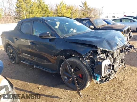 2024 Hyundai Santa Cruz Night Edition with VIN 5NTJCDAFXRH078437, listed as a IAAI auction lot 41292656 with 21,842 mi miles and . Bid and sale history available at DreamBid. Image 13.