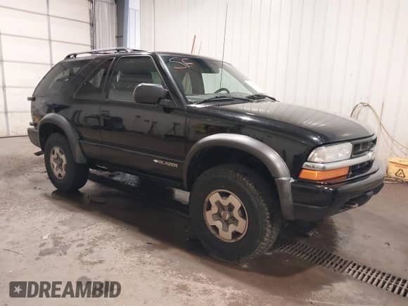 2005 Chevrolet Blazer LS with VIN 1GNCT18X35K100432, listed as a IAAI auction lot 42114887 with 172,765 mi miles and . Bid and sale history available at DreamBid. Image 1.