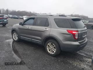 ✅ 2011 Ford Explorer XLT • VIN: 1FMHK8D89BGA81520 • Lot: 43605275. Wystawiony na IAAI z przebiegiem 156 473 mil. Bezpłatny archiwum sprzedaży aukcyjnych z USA i szczegółowy raport historii pojazdu na DreamBid. Zdjęcie 3.