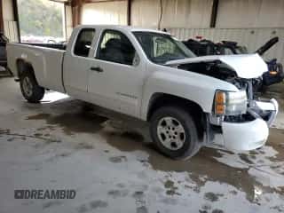 2011 Chevrolet Silverado 1500 LT z VIN 1GCRKSE0XBZ120005, wystawiony jako Copart lot #82749995 z przebiegiem 222 341 mil mil oraz Czysty tytuł • Clean title. Historia ofert i sprzedaży dostępna na DreamBid. Obrazek 4.