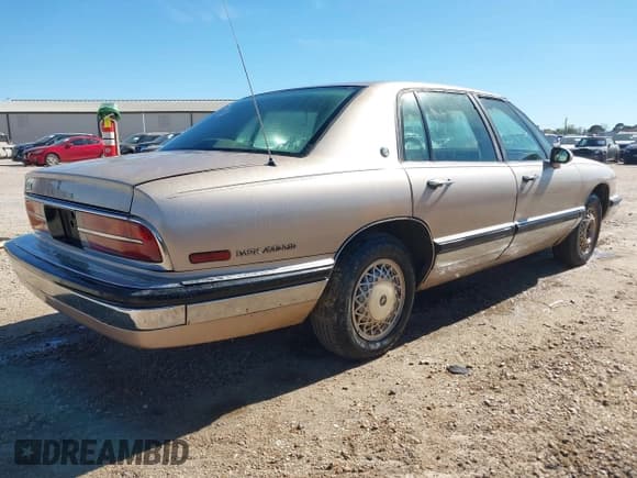 ✅ 1991 Buick Park Avenue • VIN: 1G4CW53L0M1657276 • Lot: 41767204. Listed on IAAI with 278,922 mi. Free auction sales archive from the USA and detailed vehicle history report at DreamBid. Image 4.