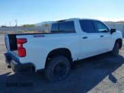 ✅ 2023 Chevrolet Silverado 1500 LT Trail Boss • VIN: 3GCUDFED0PG342929 • Lot: 41507011. Wystawiony na IAAI z przebiegiem Nie podano. Bezpłatny archiwum sprzedaży aukcyjnych z USA i szczegółowy raport historii pojazdu na DreamBid. Zdjęcie 4.