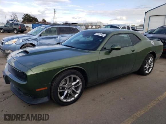 ✅ 2022 Dodge Challenger GT • VIN: 2C3CDZKG7NH149402 • Lot: 43161823. Wystawiony na Copart z przebiegiem 1 895 mil. Bezpłatny archiwum sprzedaży aukcyjnych z USA i szczegółowy raport historii pojazdu na DreamBid. Zdjęcie 1.