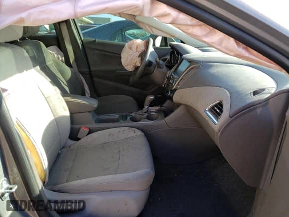 2017 Chevrolet Cruze LT z VIN 3G1BE6SM0HS549305, wystawiony jako Copart lot #63360012 z przebiegiem 112 133 mil mil oraz . Historia ofert i sprzedaży dostępna na DreamBid. Obrazek 5.