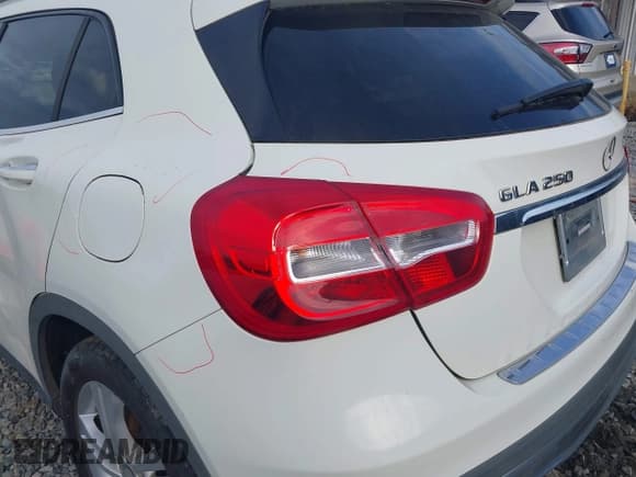 ✅ 2017 Mercedes-Benz GLA 250 • VIN: WDCTG4GB6HJ332578 • Lot: 43648247. Listed on IAAI with 136,369 mi. Free auction sales archive from the USA and detailed vehicle history report at DreamBid. Image 18.