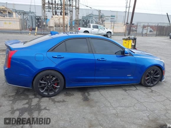✅ 2017 Cadillac ATS-V • VIN: 1G6AN5SY5H0189863 • Lot: 42547434. Listed on IAAI with 115,858 mi. Free auction sales archive from the USA and detailed vehicle history report at DreamBid. Image 14.