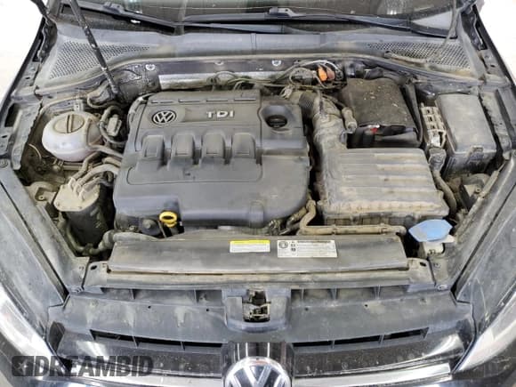 ✅ 2015 Volkswagen Golf S • VIN: 3VWRA7AU8FM021308 • Lot: 71560025. Wystawiony na Copart z przebiegiem 188 265 mil. Bezpłatny archiwum sprzedaży aukcyjnych z USA i szczegółowy raport historii pojazdu na DreamBid. Zdjęcie 11.