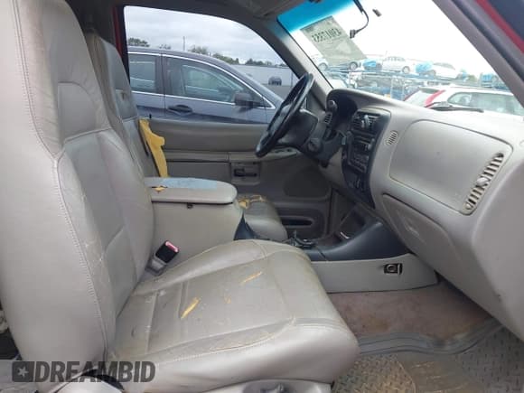 ✅ 1999 Ford Explorer Sport • VIN: 1FMZU24E9XUC67150 • Лот: 43017353. Опубликован ранее на IAAI с пробегом 132 926 миль. Бесплатный доступ к архиву аукционных продаж из США и подробный отчёт об истории автомобиля на DreamBid. Изображение 5.