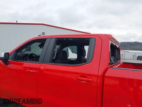 ✅ 2023 Chevrolet Silverado 1500 LT • VIN: 3GCUDDED4PG258486 • Lot: 41474413. Listed on IAAI with 38,890 mi. Free auction sales archive from the USA and detailed vehicle history report at DreamBid. Image 17.